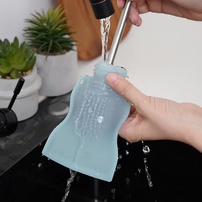haakaa Silicone Yummy Pouch 4.5 oz – Reusable Silicone Snack & Smoothie Pouch, Refillable, Leak-Resistant, Dishwasher Safe, Eco-Friendly Food Storage for Kids & Toddlers (2-PK, Mist Blue)