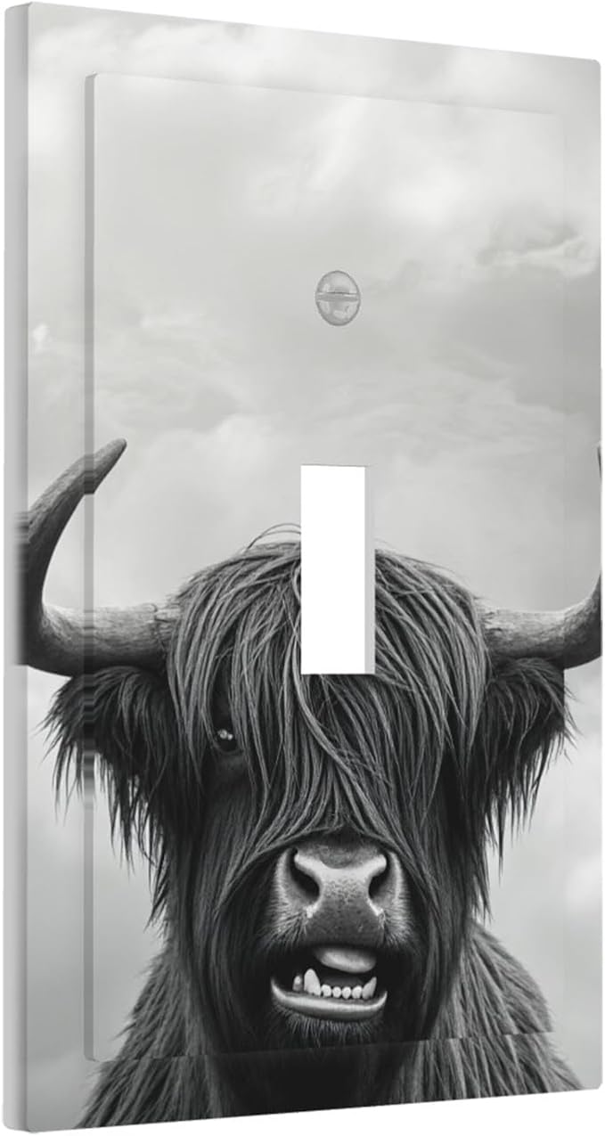 Highland Cow 1-Gang Toggle Light Switch Plate, Cute Farm Animal Decorative Wall Plate for Living Room