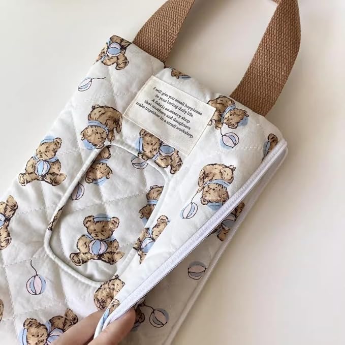 Quilted Baby Diaper and Wipes Pouch Portable Mommy Bag for Stroller Reusable Wipes Pouch with Lanyard for Casual Travel (Cartoon Bear)