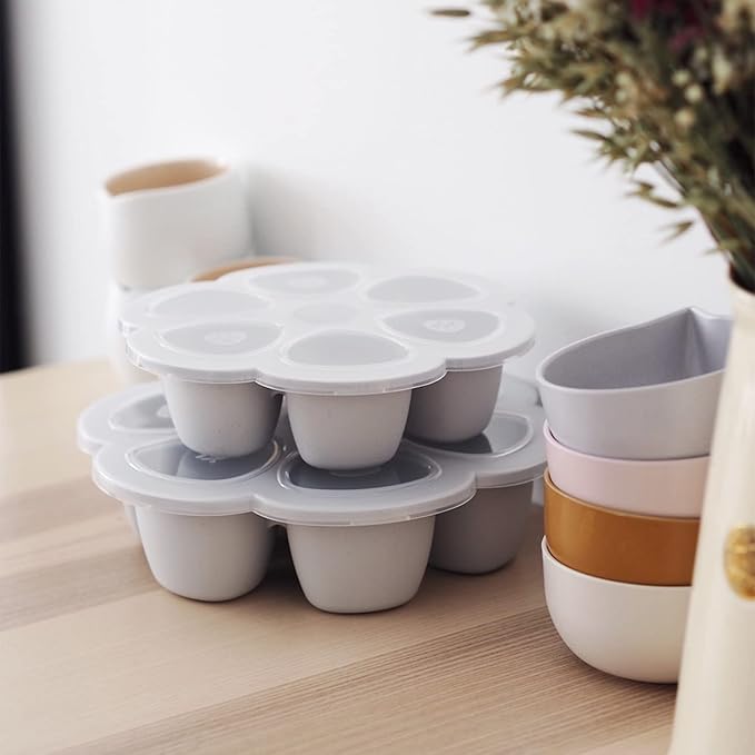 Beaba Multiportions Premium Quality Silicone Baby Food Freezer Tray with Clip On Lid, Baby Food Storage Container Ice Cube Tray Maker, Made in Italy, Cloud, 3 oz