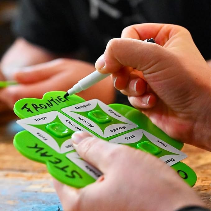 Asmodee So Clover! Party Game - Cooperative Word Association Board Game for Ages 10+, 3-6 Players, 30 Min Playtime