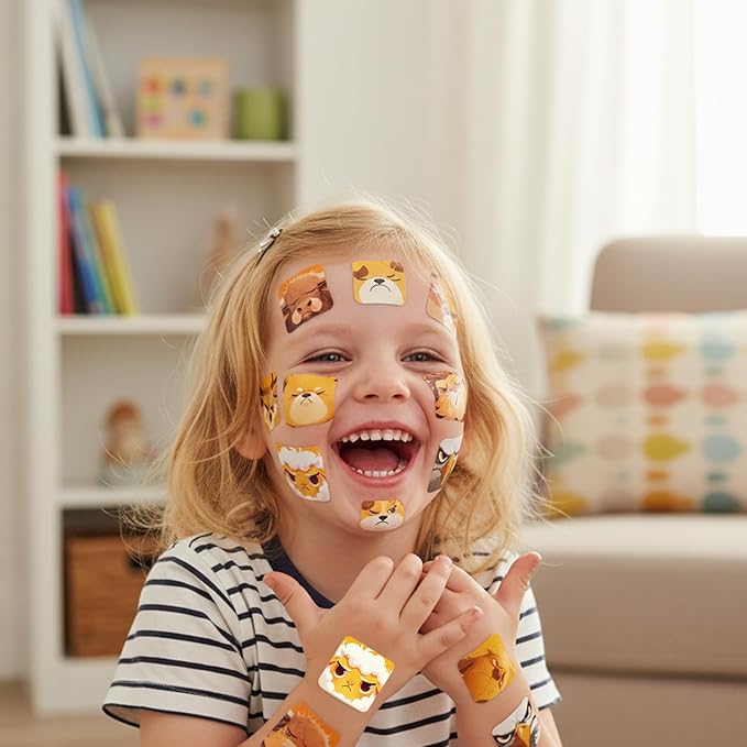 500Pcs Cartoon Animals Sticker Roll, Funny Waterproof Animals Stickers for Kids, Colorful Decals for Crafts, Water Bottle, Laptop, Bumper,Helmet, Fridge, School Rewards, Party Goodie Bags