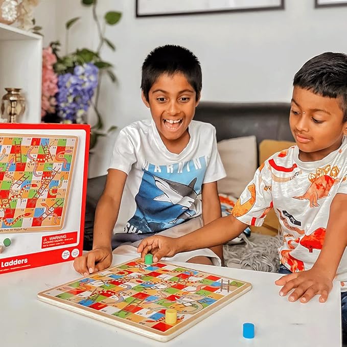 Bigjigs Toys Traditional Snakes and Ladders Game | 4 Player Wooden Board with Counters & Dice | Family Toy for Kids & Adults | Educational Tool for 3+ Year Old Children | Classic