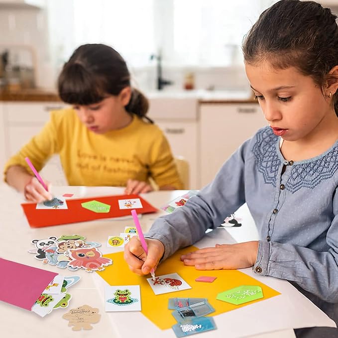 Valentine's Day Cards for Kids - 28pcs Diamond Animal Craft Kits With 7 Different Gem Stickers for School Classroom Exchange Gifts and Decorations