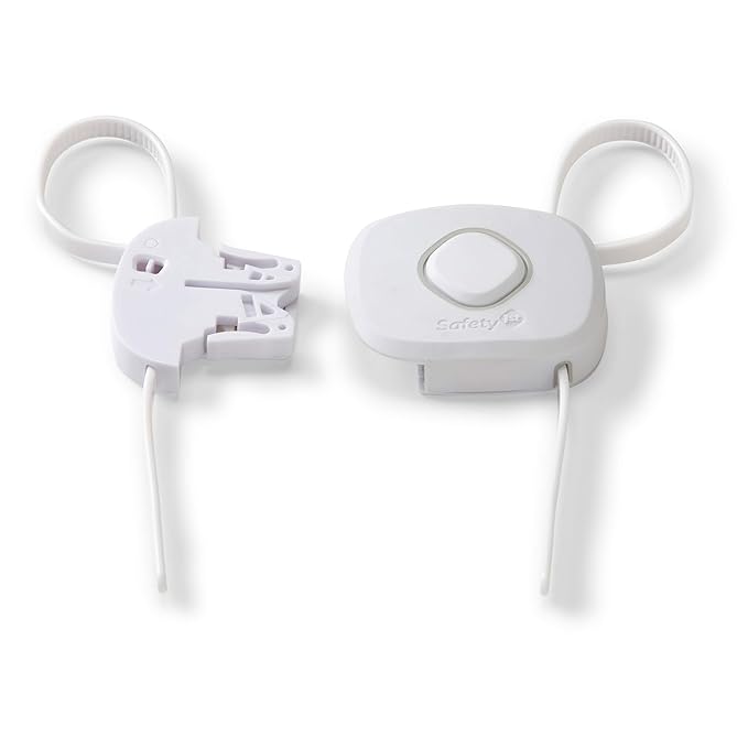 Safety 1st OutSmart™ Flex Lock, White, 4 Pack