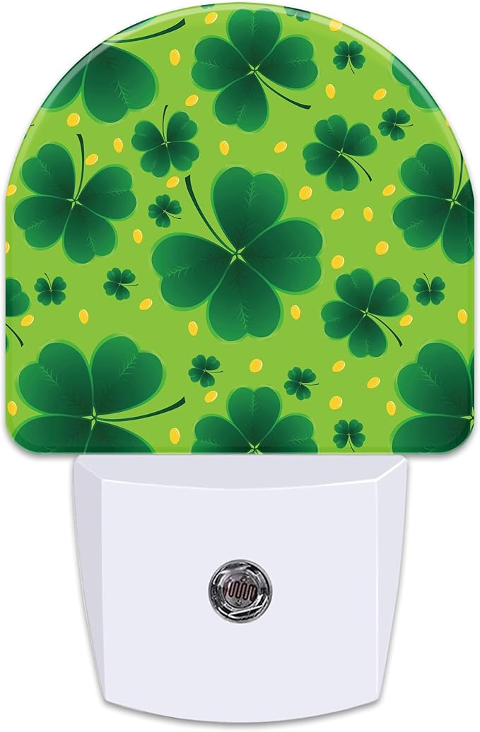 Saint Patricks Day Clover Night Light for Kids,St. Patrick's Day Shamrock Plug in Night Light with Dusk to Dawn Sensor, 0.5w Energy Saving Nightlight for Hallway Stairway Kitchen Bedroom