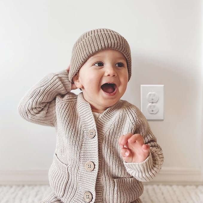 Dreambaby Plastic Baby Safety Outlet Plug Covers - 48 Pack - Outlet Covers Baby Proofing