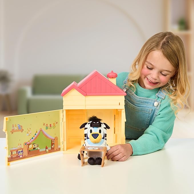 Bluey’s Play Date Plush Surprise Toddler House Playset, Durable Toy House with Exclusive Cuddly Stuffed Toy, Immersive House Toys for Kids of Ages 3+