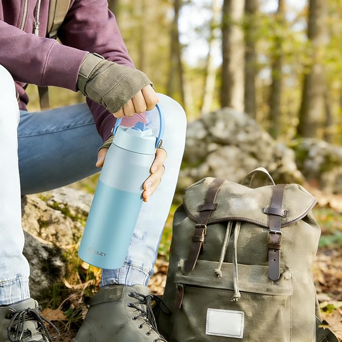 Oldley 24oz Insulated Water Bottle with Straw, Stainless Steel Water Bottle for Sports, Travel, School, BPA-Free Sports Bottles for Adult Kids, Leak-Proof, Light Blue Layered