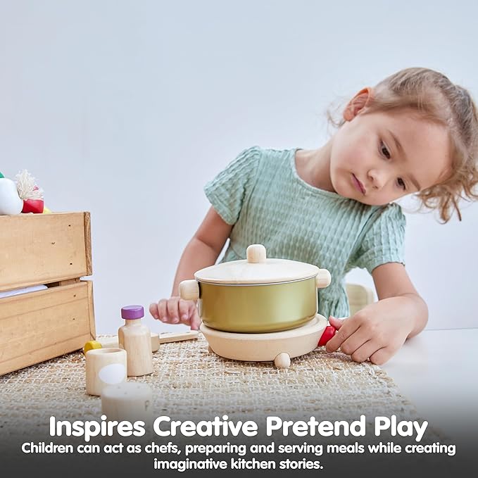PlanToys® Wooden Cookery Set with Stove, Pot and Ladle | Montessori Pretend Play Toy for Imaginative Cooking, Social Interaction and Coordination | Eco Friendly Kitchen Toy