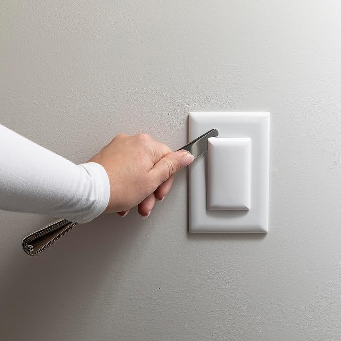 Qdos Safety StayPut Double Outlet Plug Cover - One Plug Covers Both Outlets! Secure Fit and Beveled Edges Prevent Small Fingers from Removing Unlike Other Products| Fits All Outlets | 12 Pack | White