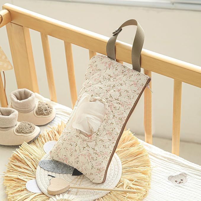 Quilted Baby Diaper and Wipes Pouch Portable Mommy Bag for Stroller Reusable Wipes Pouch with Lanyard for Casual Travel