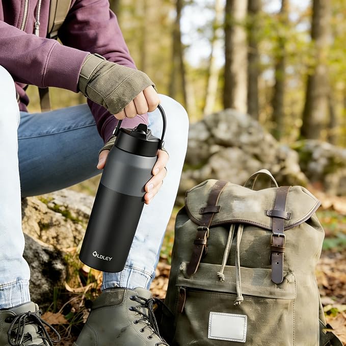 Oldley 24oz Insulated Water Bottle with Straw, Stainless Steel Water Bottle for Sports, Travel, School, BPA-Free Sports Bottles for Adult Kids, Leak-Proof, Gray & Black Layering