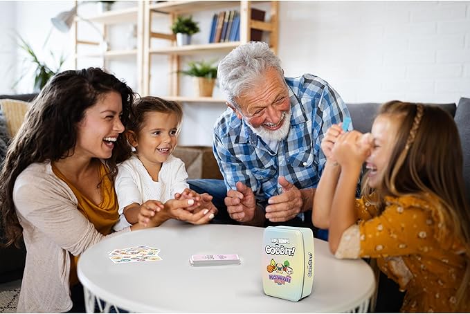 Top Trumps Kawaii Kuddlies Goddit! Card Game for Kids and Adults Family Game Travel Game 1 to 6 Players Makes a Great Gift for Ages 6 Plus