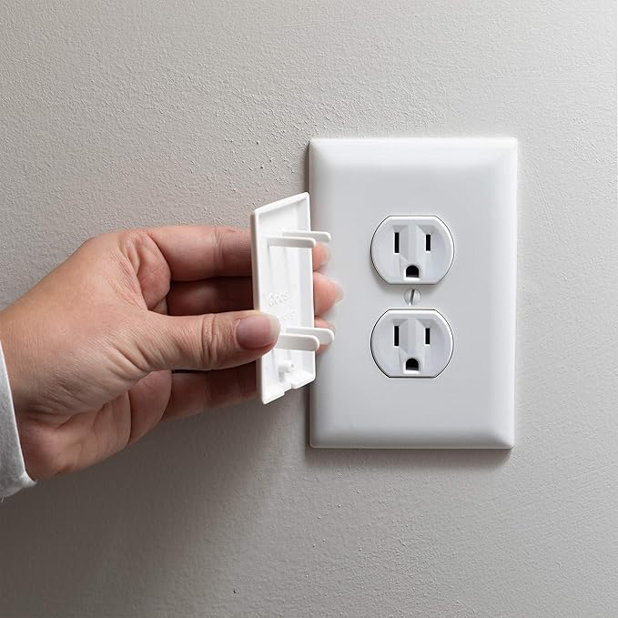 Qdos Safety StayPut Double Outlet Plug Cover - One Plug Covers Both Outlets! Secure Fit and Beveled Edges Prevent Small Fingers from Removing Unlike Other Products| Fits All Outlets | 12 Pack | White