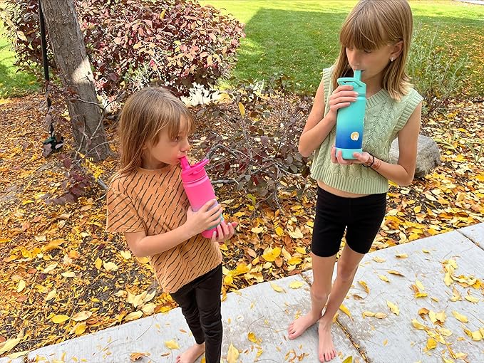Mininoo Girls Water Bottle for School, 16oz Stainless Steel Insulated Metal Water Bottle with Straw Lid for Boys (Punch/Green)