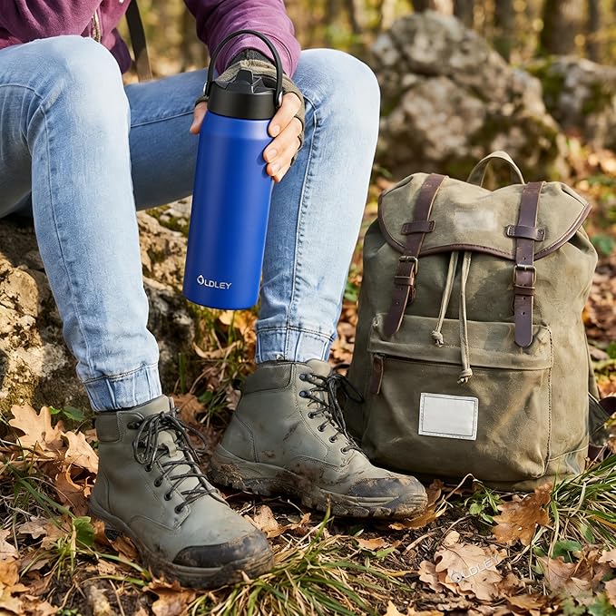Oldley 18oz Insulated Water Bottle with Straw, Stainless Steel Water Bottle for Sports, Travel, School, BPA-Free Sports Bottles for Adult Kids, Leak-Proof, Klein Blue